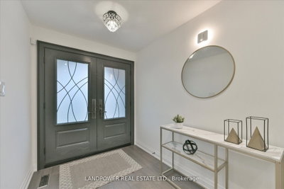 14 Carlton Road • Markham, ON photo 6