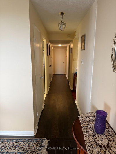 60 Inverlochy Boulevard • #802 • Markham, ON photo 6