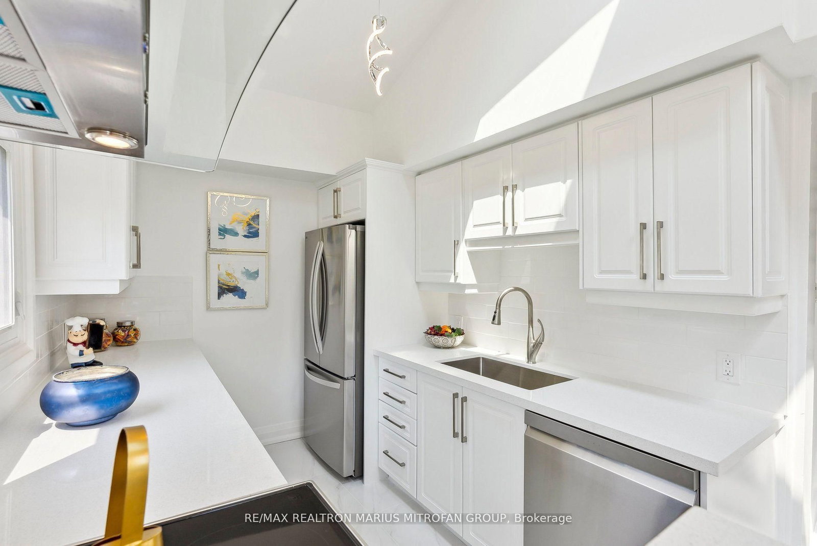 1118 Stoney Point Road • Innisfil, ON photo 13