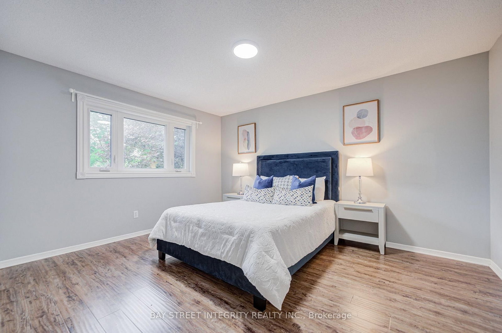 753 College Manor Drive • Newmarket, ON photo 30