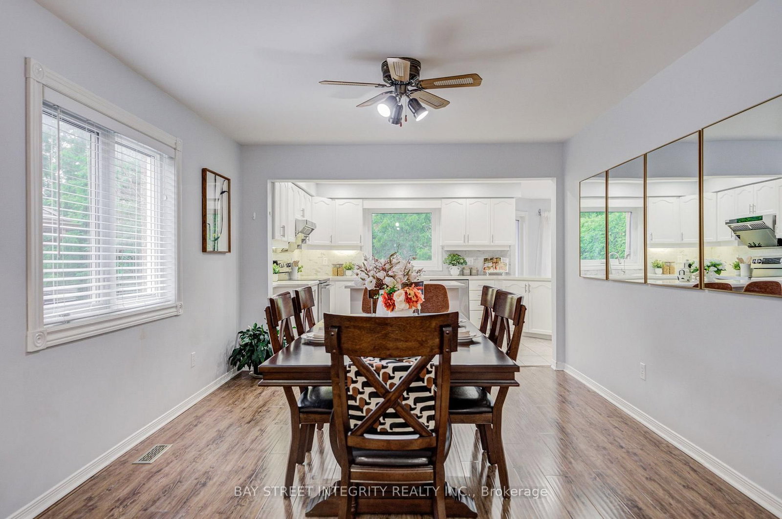 753 College Manor Drive • Newmarket, ON photo 9