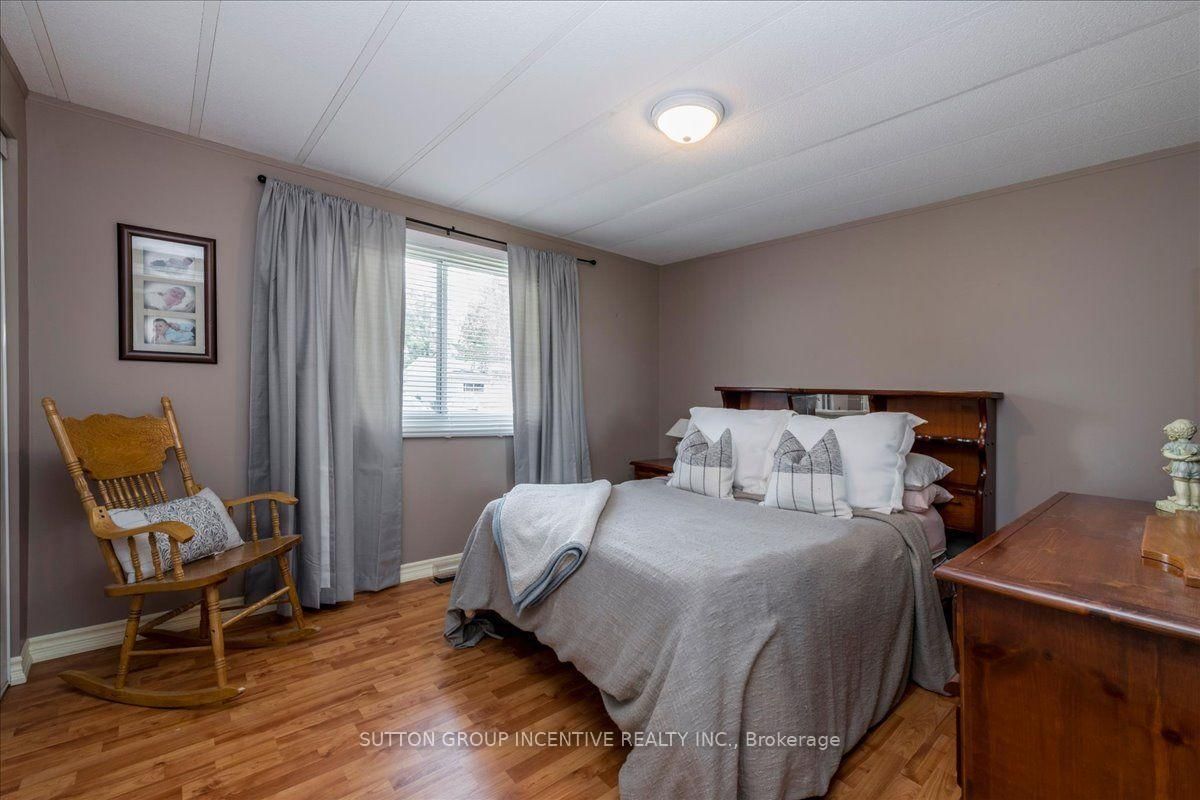 47 Main Street • Innisfil, ON photo 17