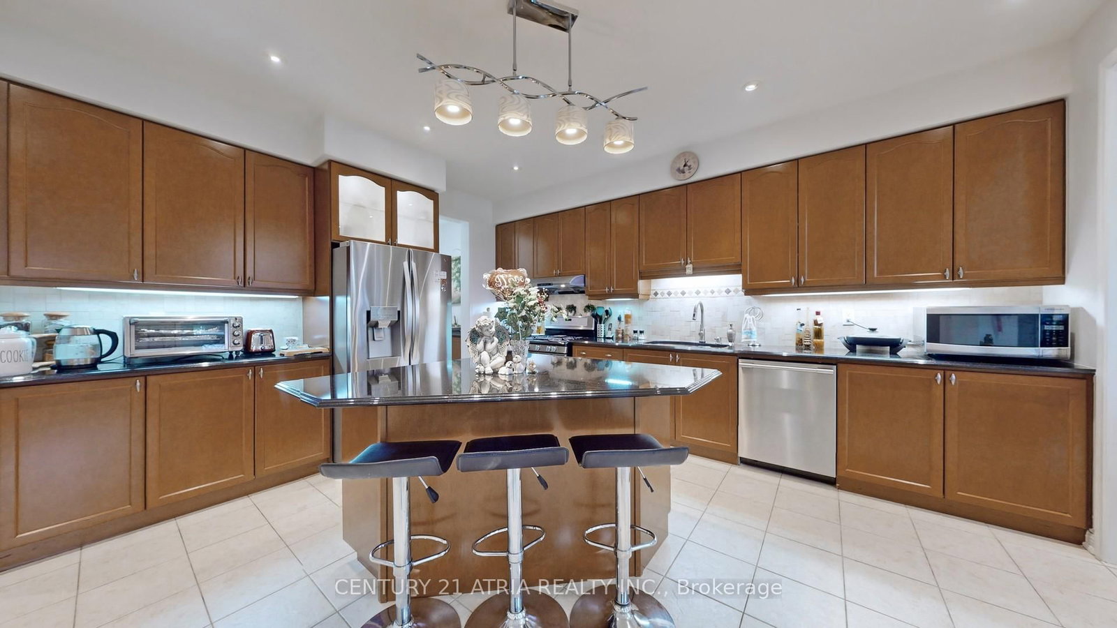 69 Diamond Jubilee Drive • Markham, ON photo 12