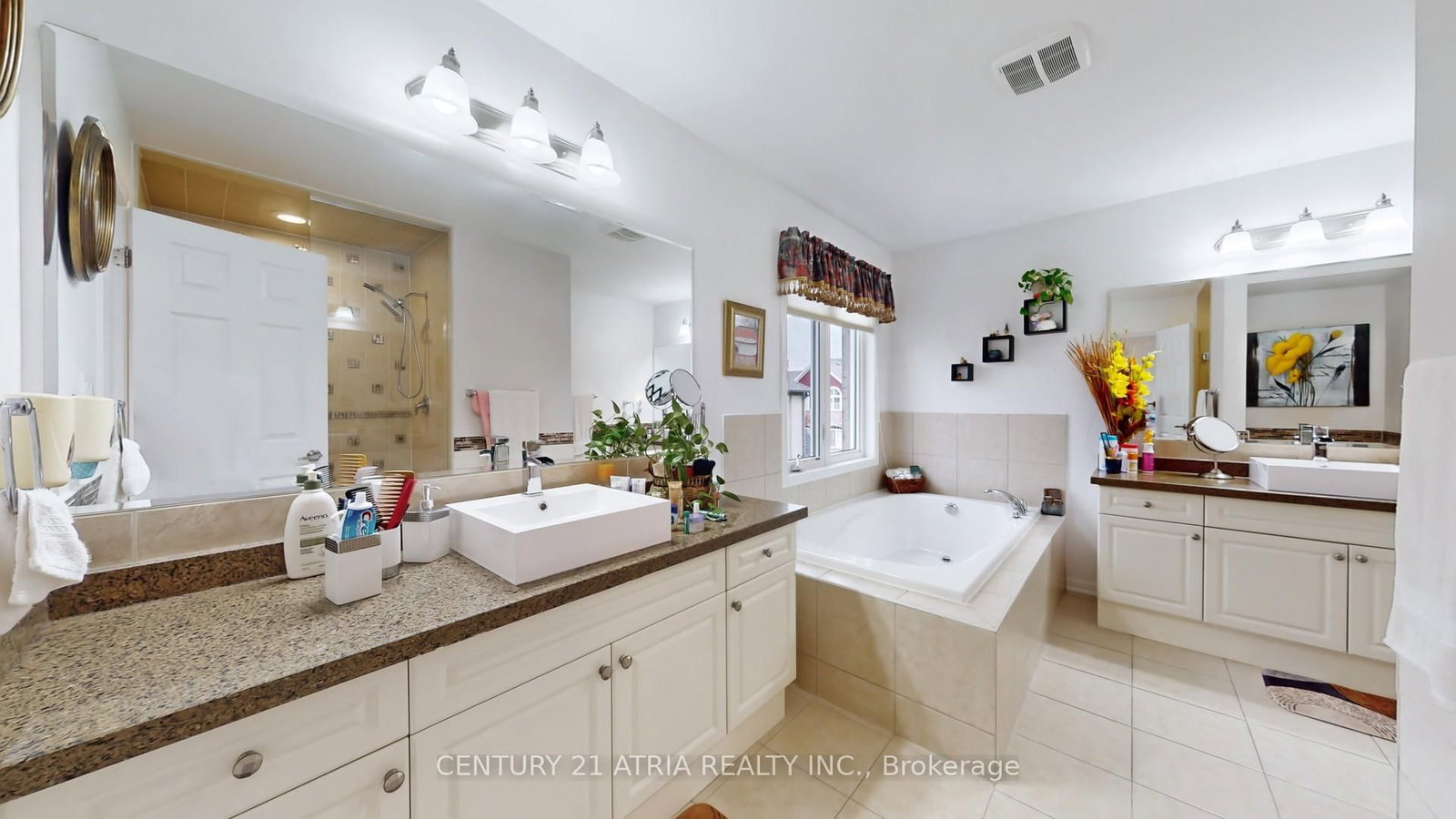 69 Diamond Jubilee Drive • Markham, ON photo 19