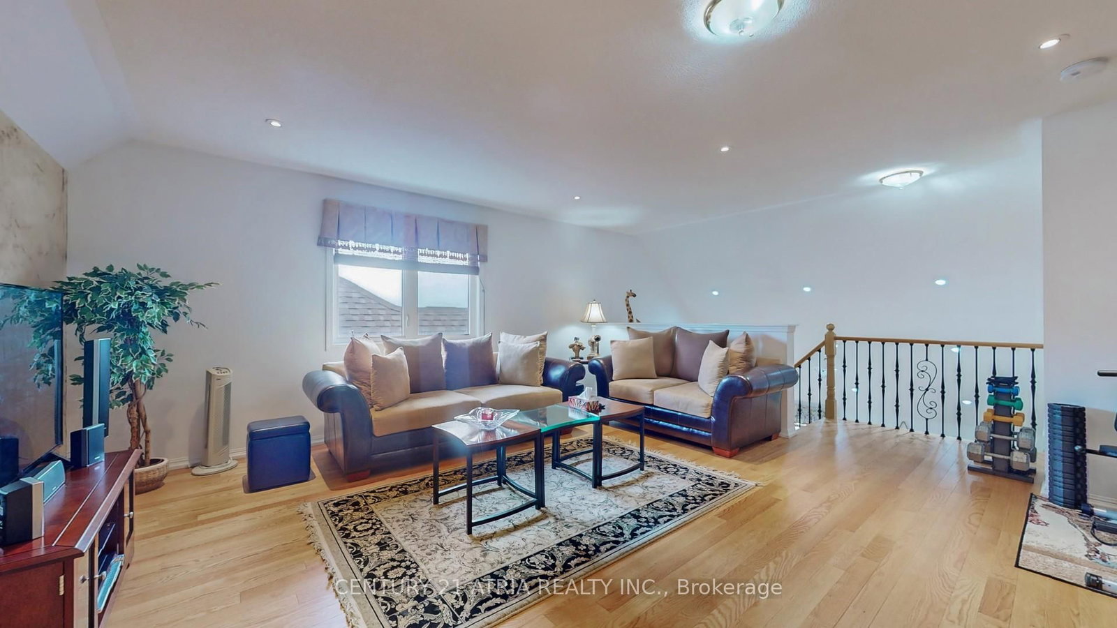 69 Diamond Jubilee Drive • Markham, ON photo 25
