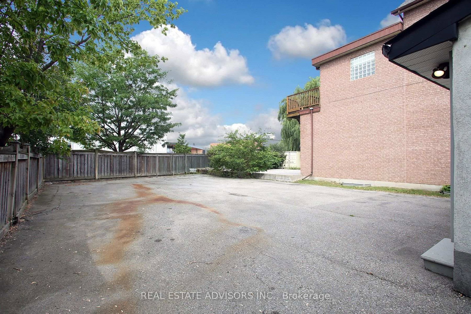 7924 Kipling Avenue • Vaughan, ON photo 22