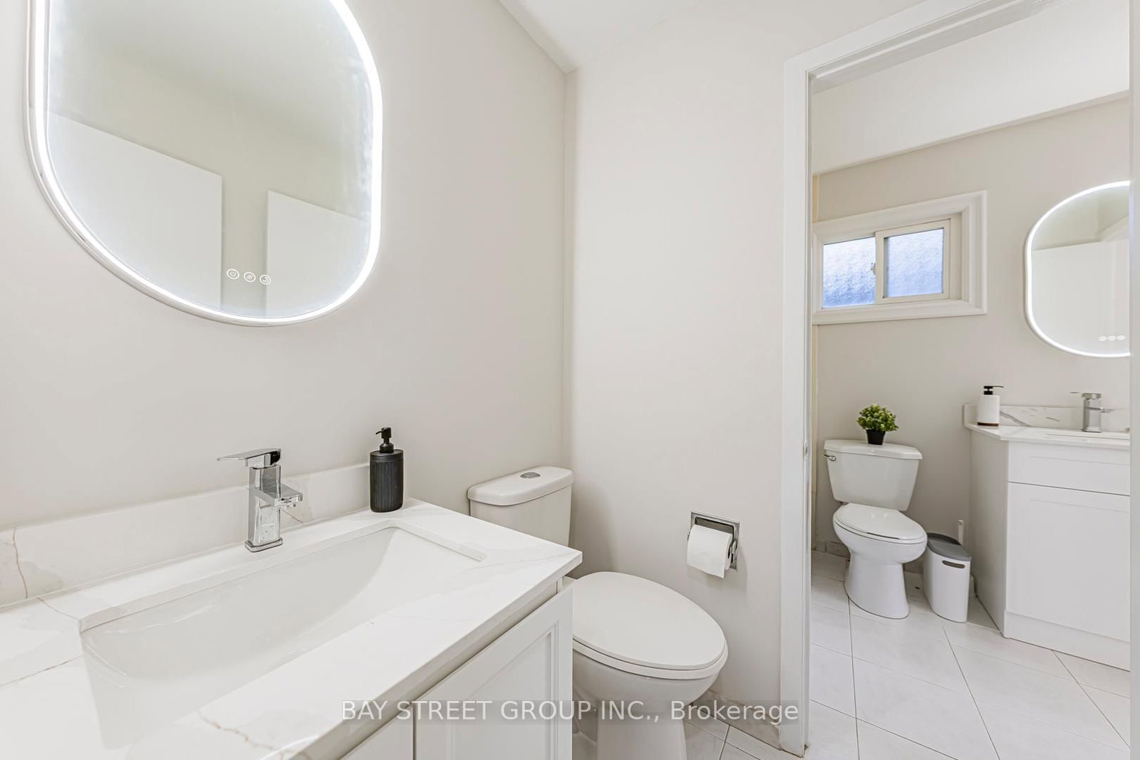 4 Sir Brandiles Place • Markham, ON photo 16