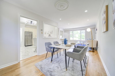 4 Sir Brandiles Place • Markham, ON photo 5