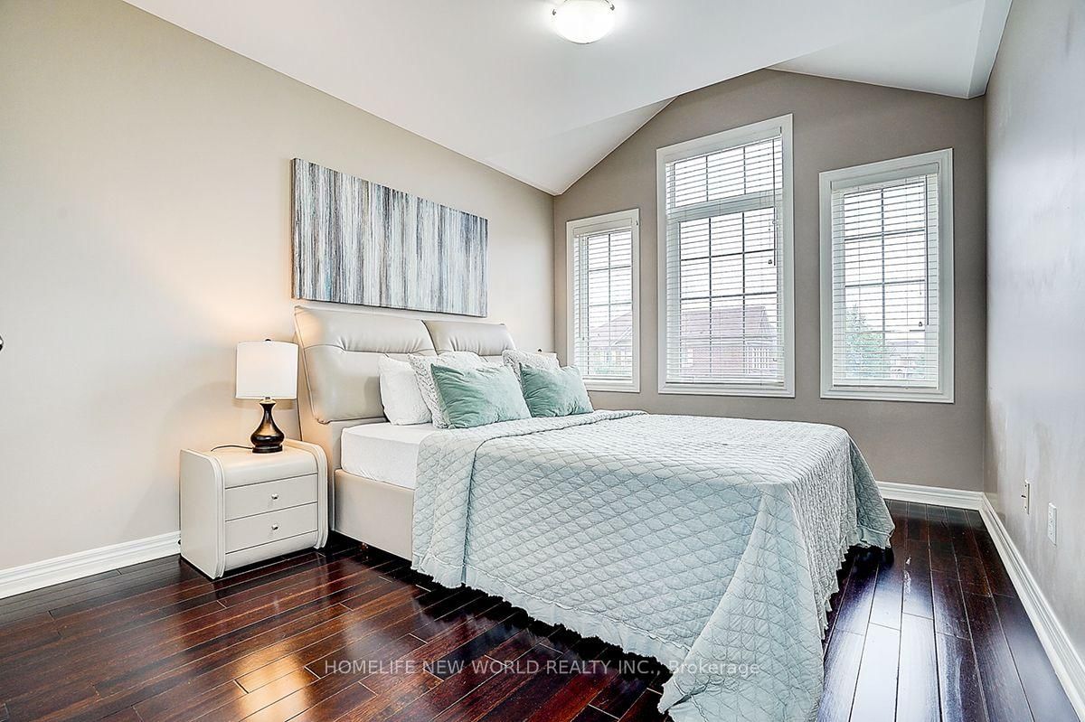 39 James Parrott Avenue • Markham, ON photo 25