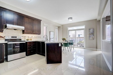 39 James Parrott Avenue • Markham, ON photo 8