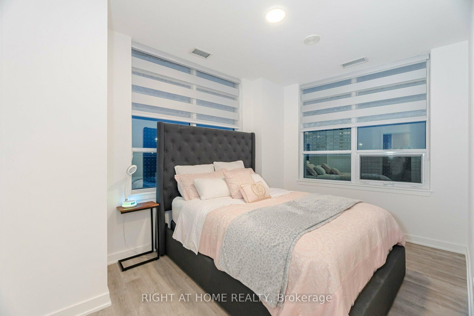 50 Upper MAll Way • #226 • Vaughan, ON photo 18
