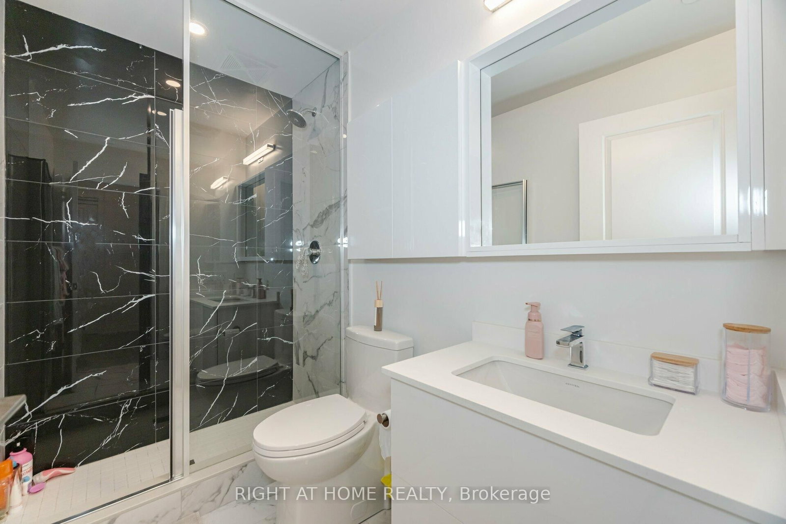 50 Upper MAll Way • #226 • Vaughan, ON photo 21