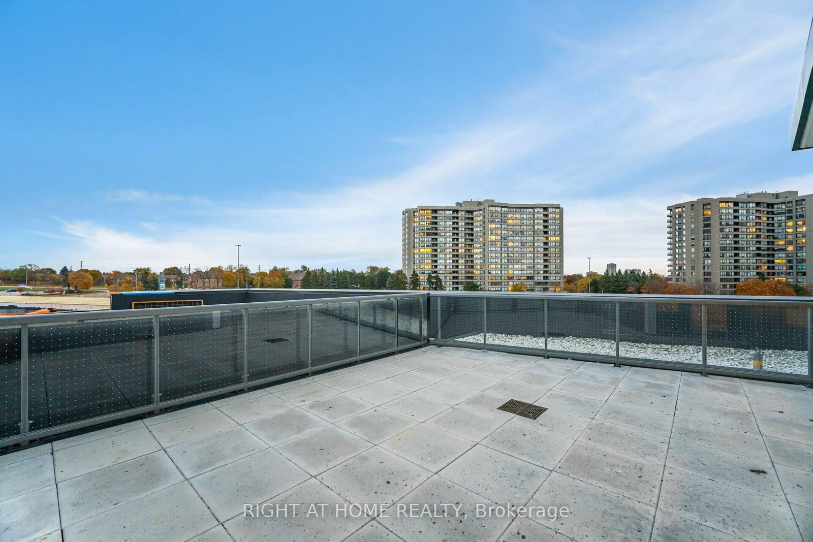 50 Upper MAll Way • #226 • Vaughan, ON photo 27