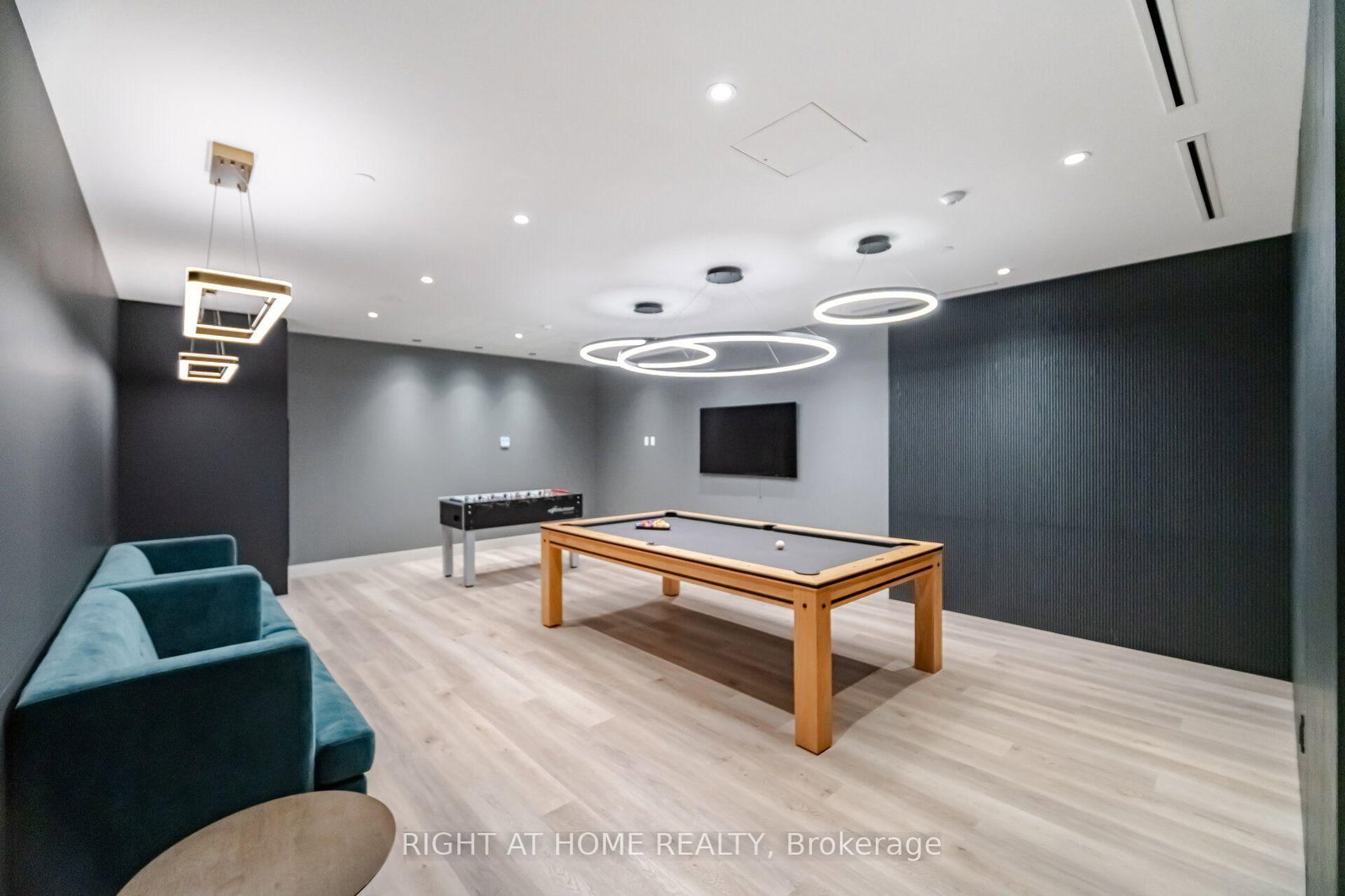 50 Upper MAll Way • #226 • Vaughan, ON photo 38