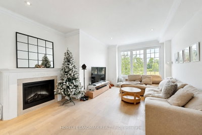 8900 Bathurst Street • #27 • Vaughan, ON photo 9