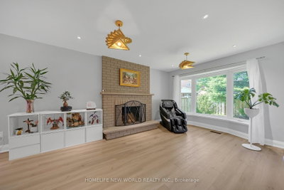 351 Millard Street • Whitchurch-Stouffville, ON photo 8