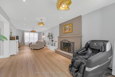 351 Millard Street • Whitchurch-Stouffville, ON photo 9
