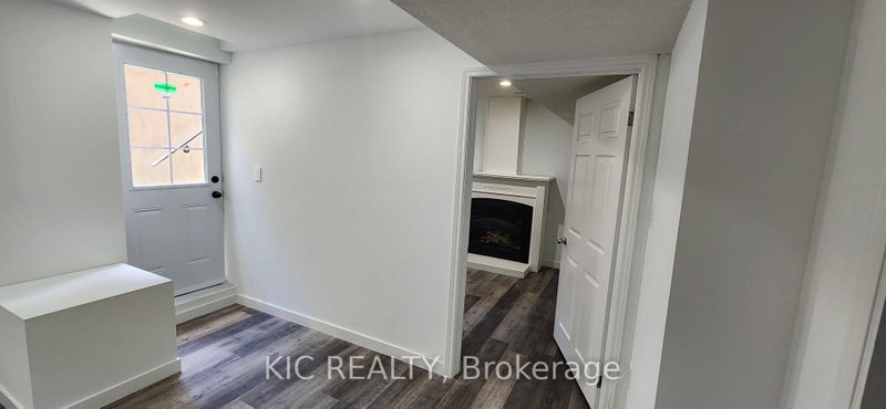 618 Ponting Pl photo 5