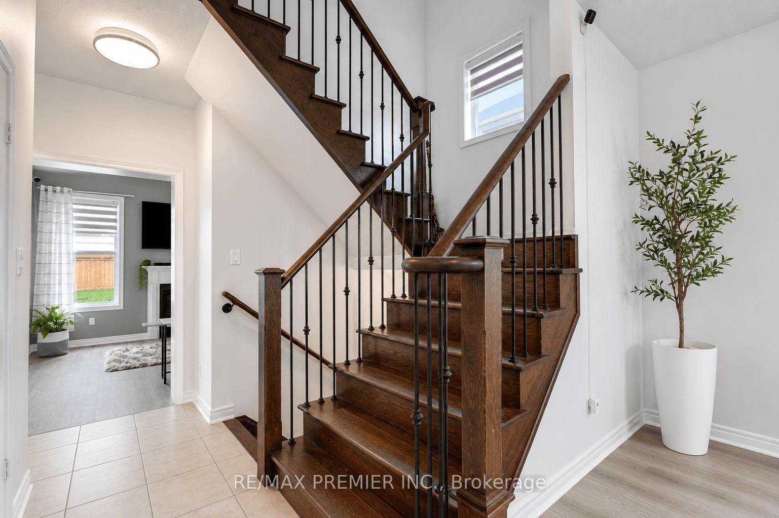 113 McGahey Street • New Tecumseth, ON photo 9