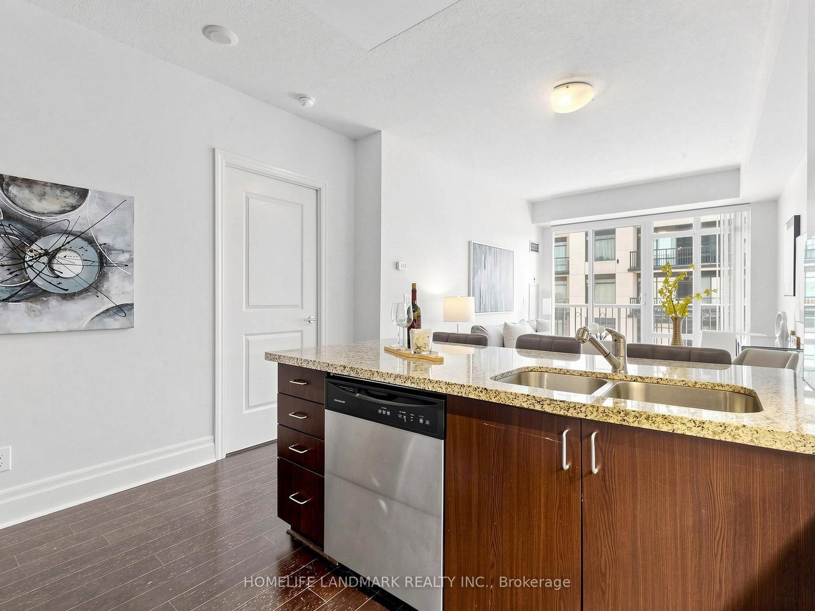 131 Upper Duke Crescent • #513 • Markham, ON photo 13