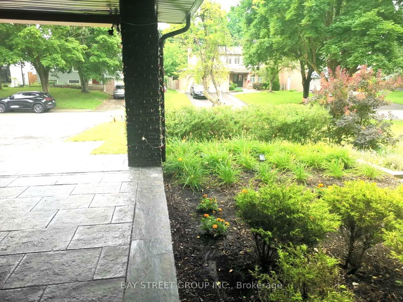 24 Avondale Crescent