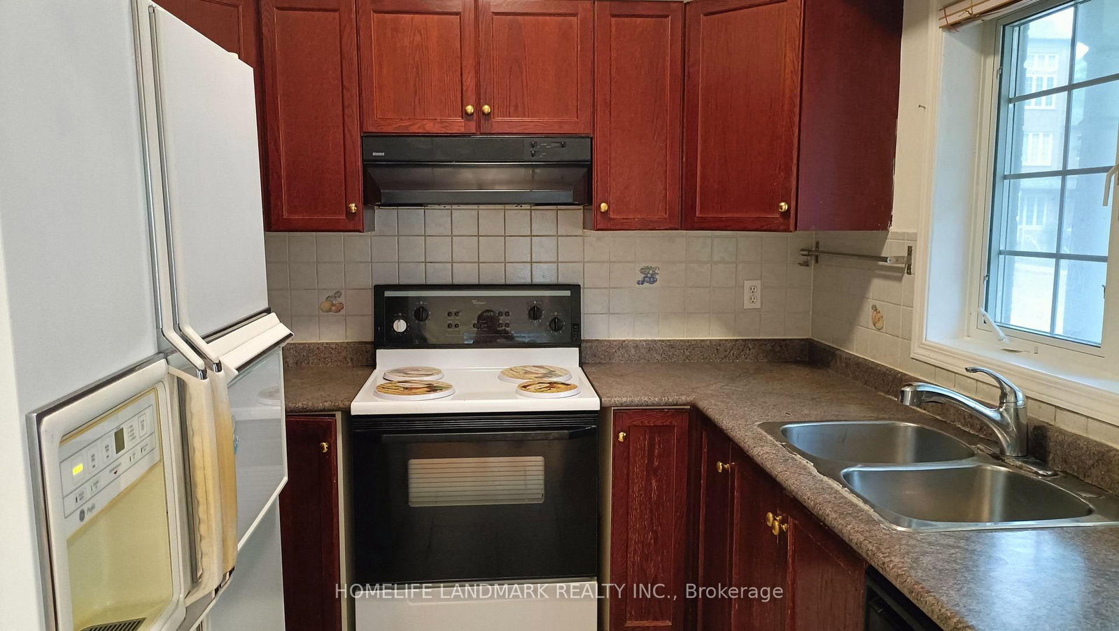 13A-18 St. Moritz Way, Markham, view 17