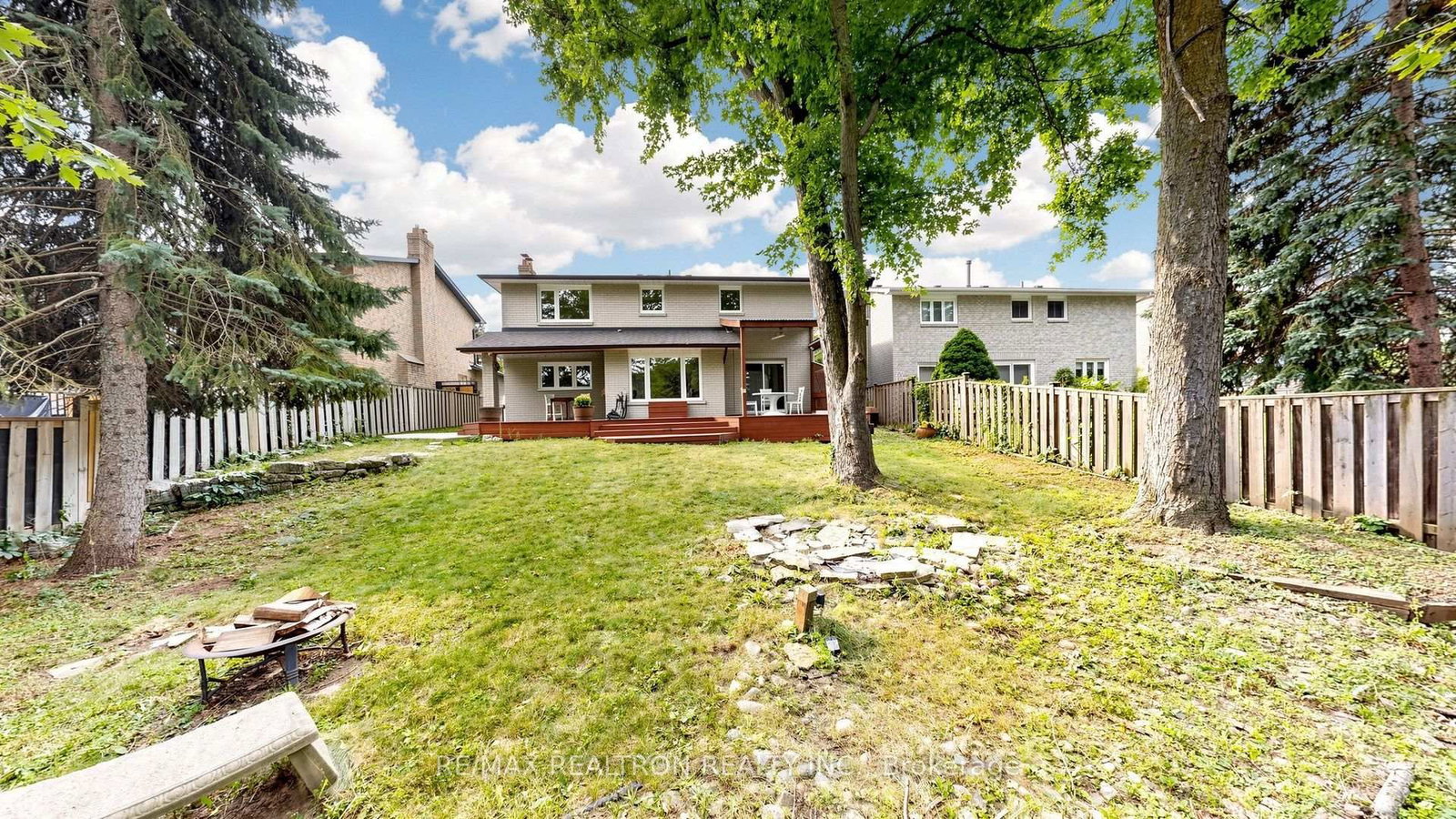 21 Greentree Road • Markham, ON photo 42