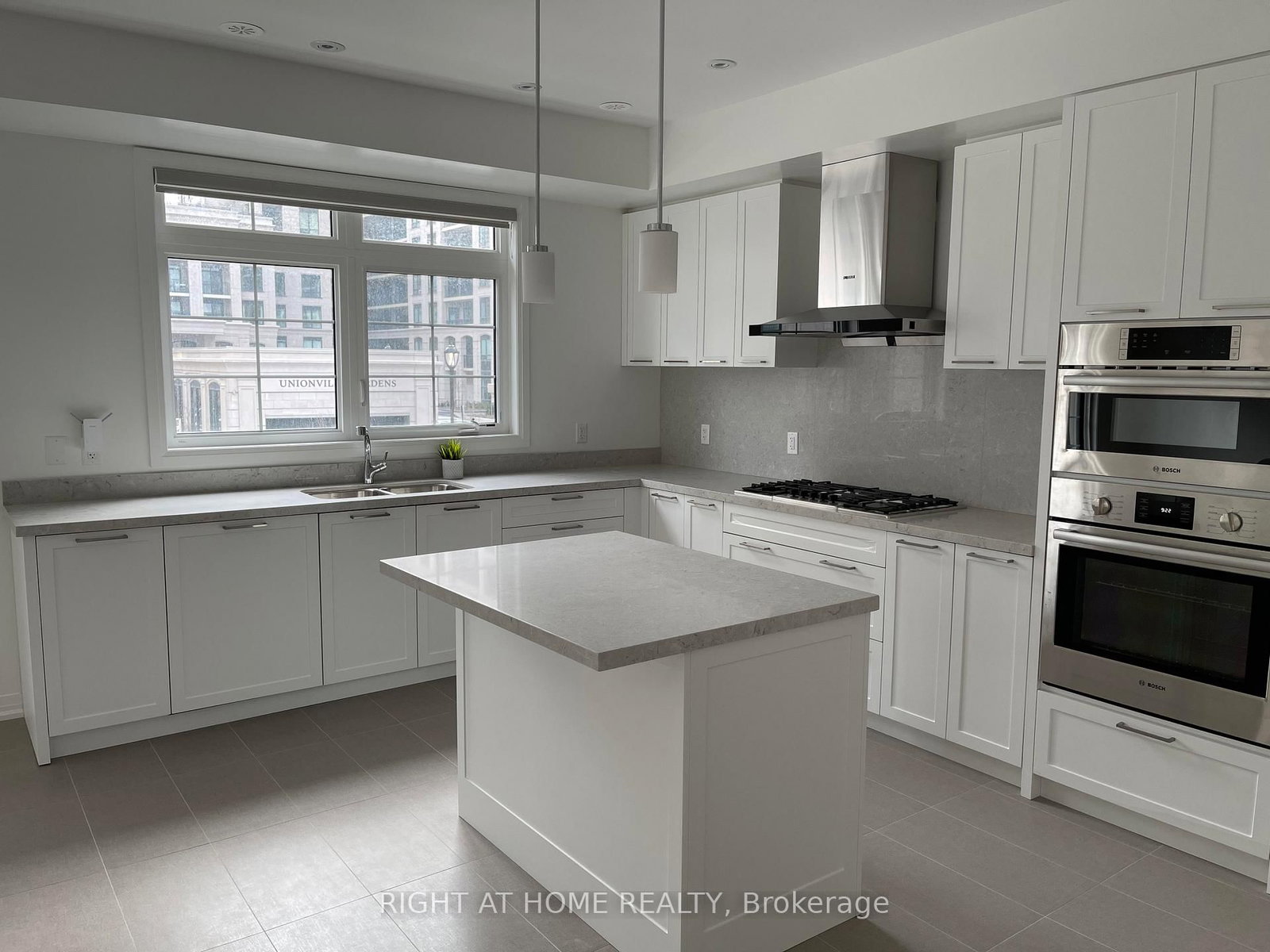 284 Buchanan Dr, Markham, view 17
