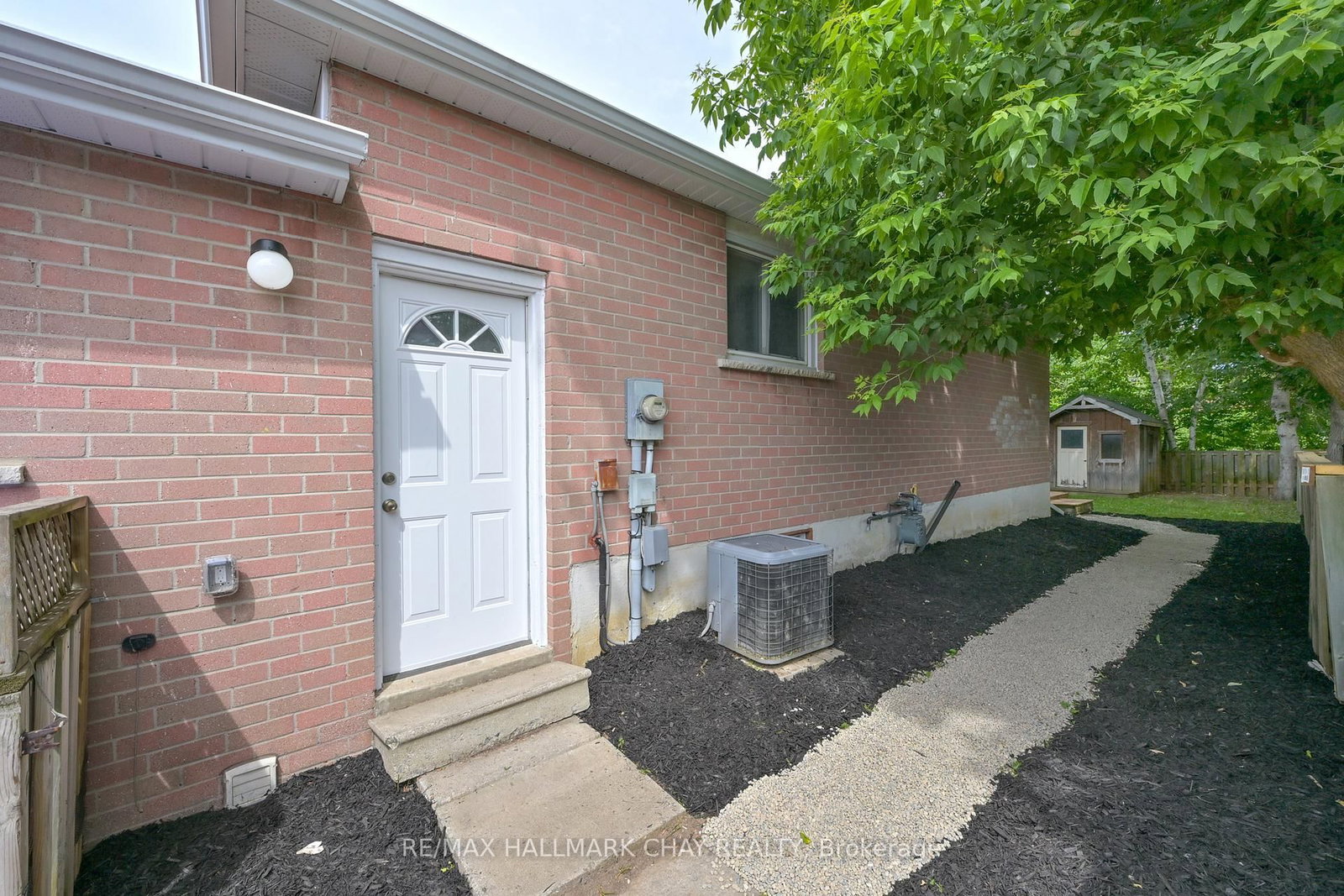 186 Beattie Avenue • New Tecumseth, ON photo 28