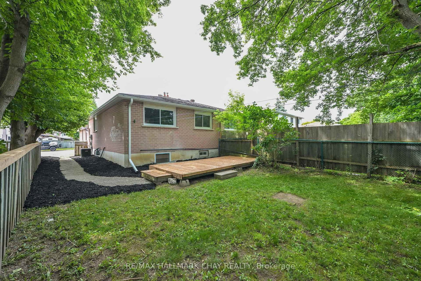 186 Beattie Avenue • New Tecumseth, ON photo 31