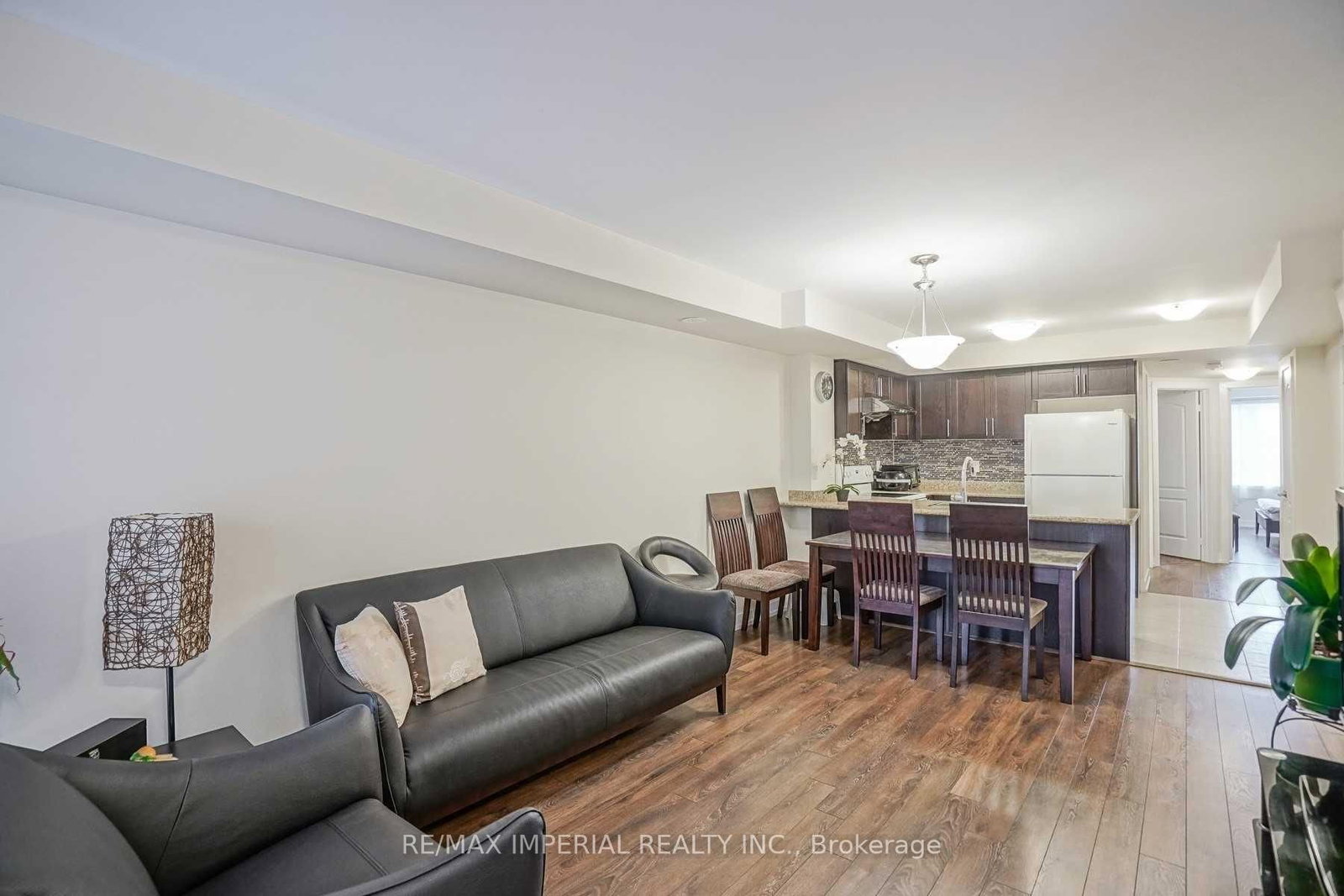 15 Westmeath Lane • #2910 • Markham, ON photo 5