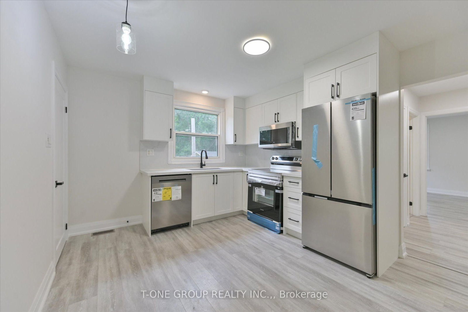 18160 Leslie Street • East Gwillimbury, ON photo 21