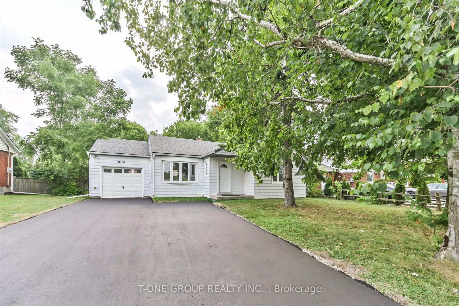18160 Leslie Street • East Gwillimbury, ON photo 9