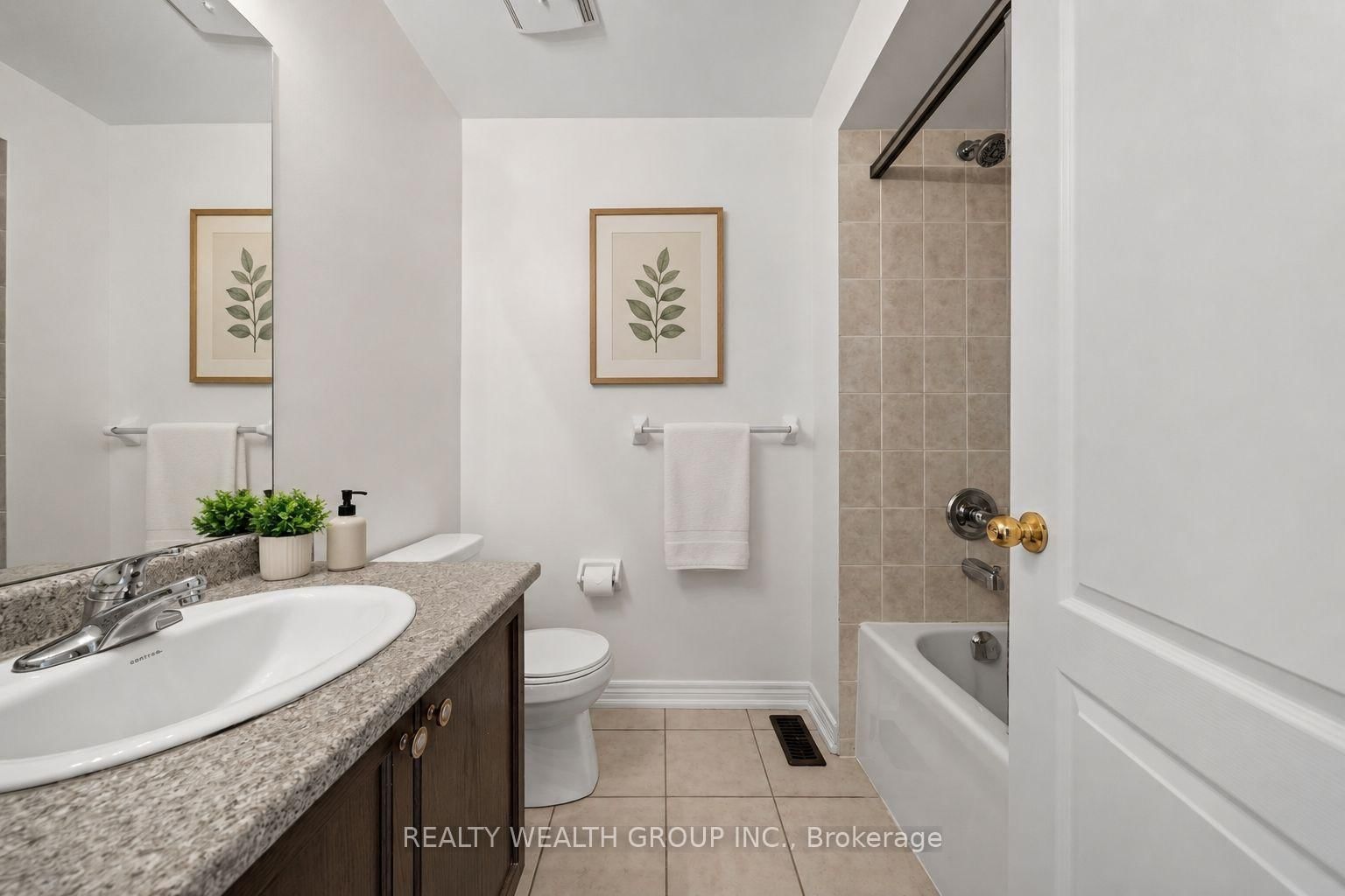 35 Matthewson Avenue • Bradford West Gwillimbury, ON photo 21