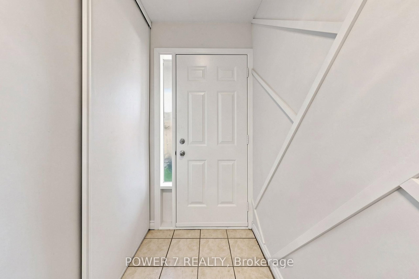 311 Milestone Crescent • #146 • Aurora, ON photo 3