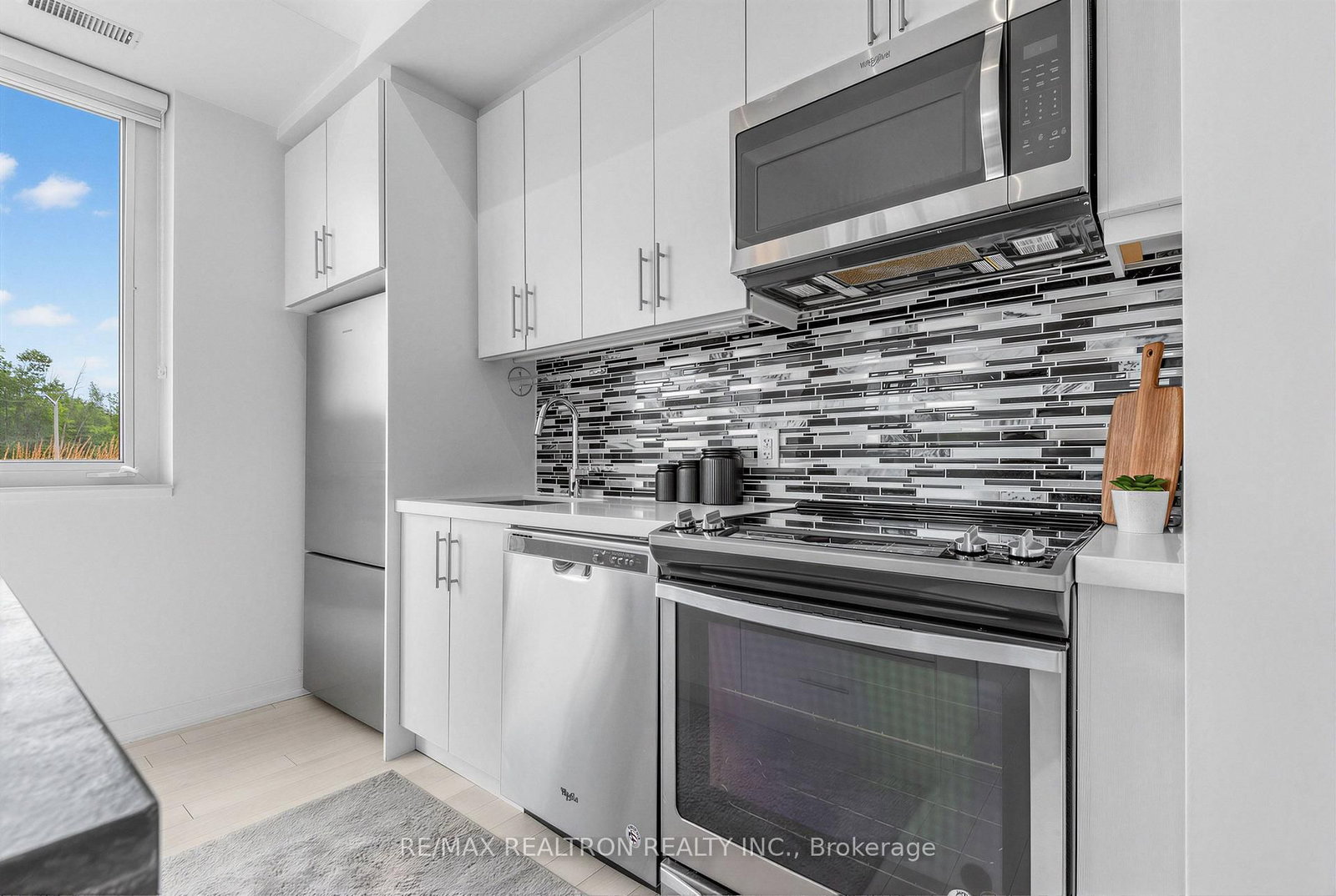 233 Broward Way • #8 • Innisfil, ON photo 18