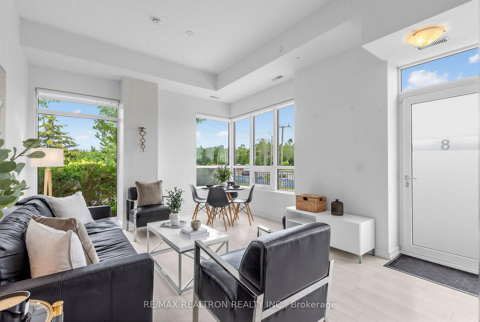 233 Broward Way • #8 • Innisfil, ON photo 8