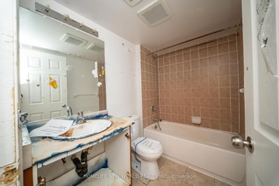 102 Faithful Way • #112 • Markham, ON photo 8