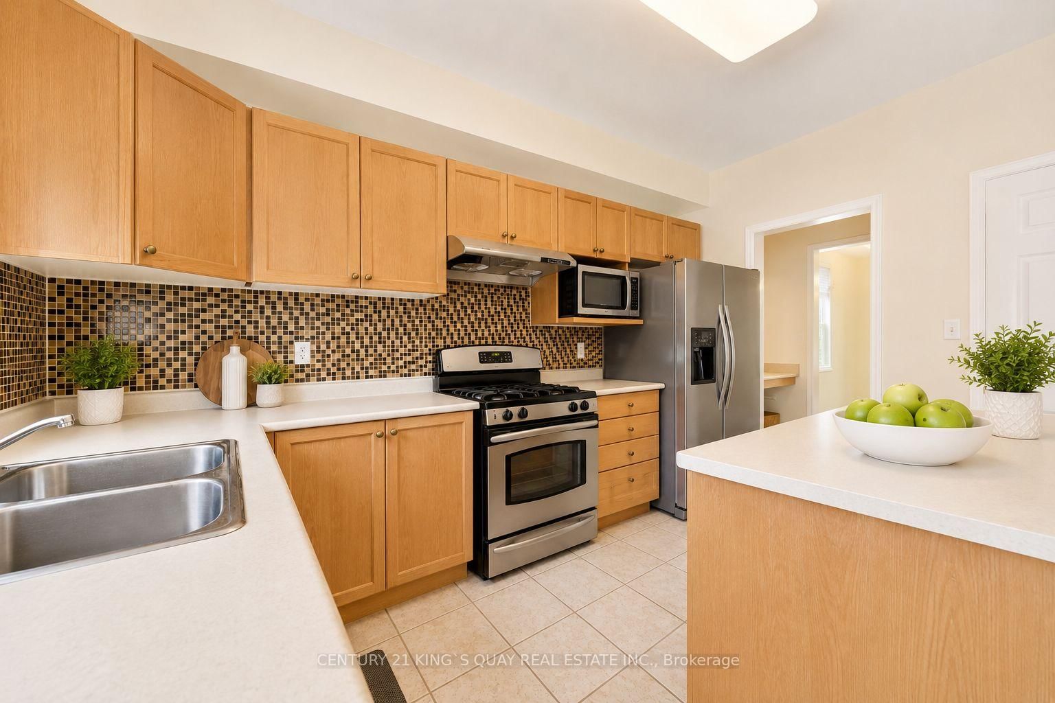 16 Greengage St, Markham, view 11
