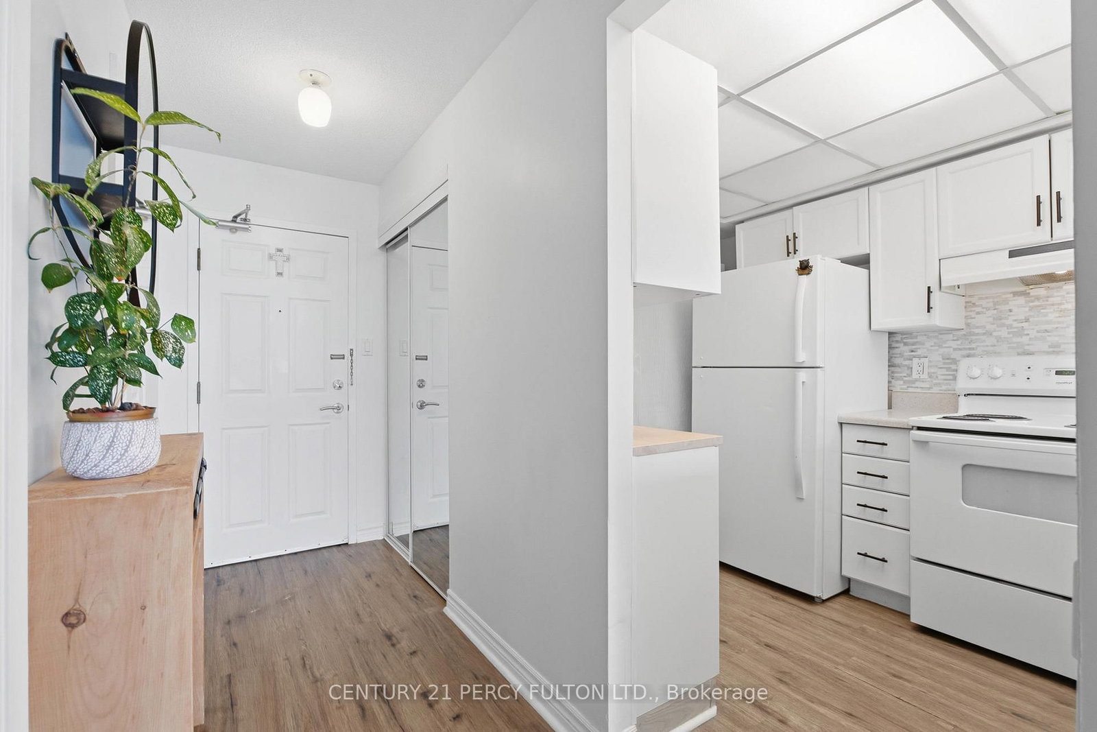 309 Major Mackenzie Avenue • #611 • Richmond Hill, ON photo 11