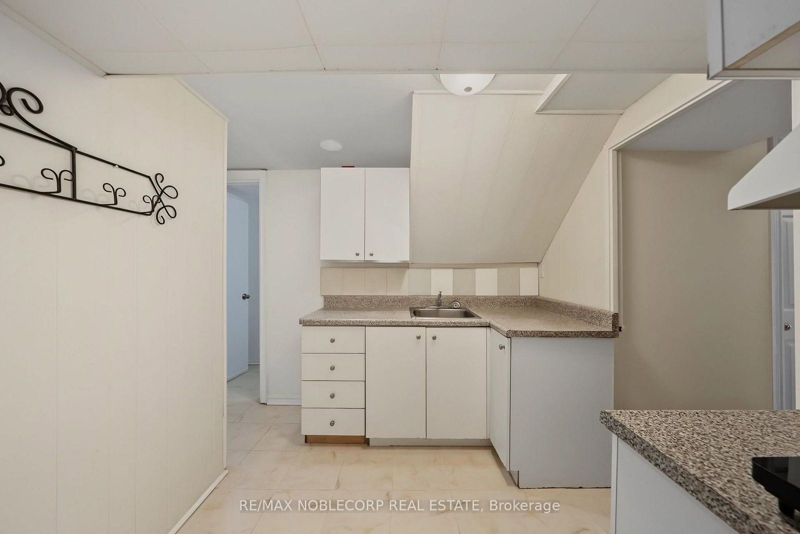 166 Collings Avenue • Bradford West Gwillimbury, ON photo 22