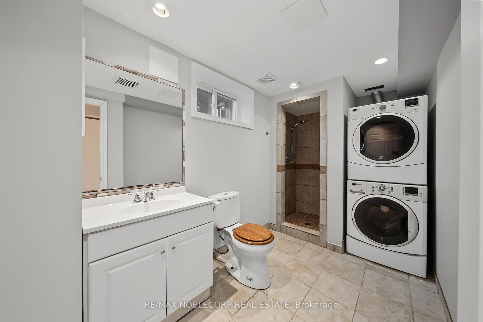 166 Collings Avenue • Bradford West Gwillimbury, ON photo 26