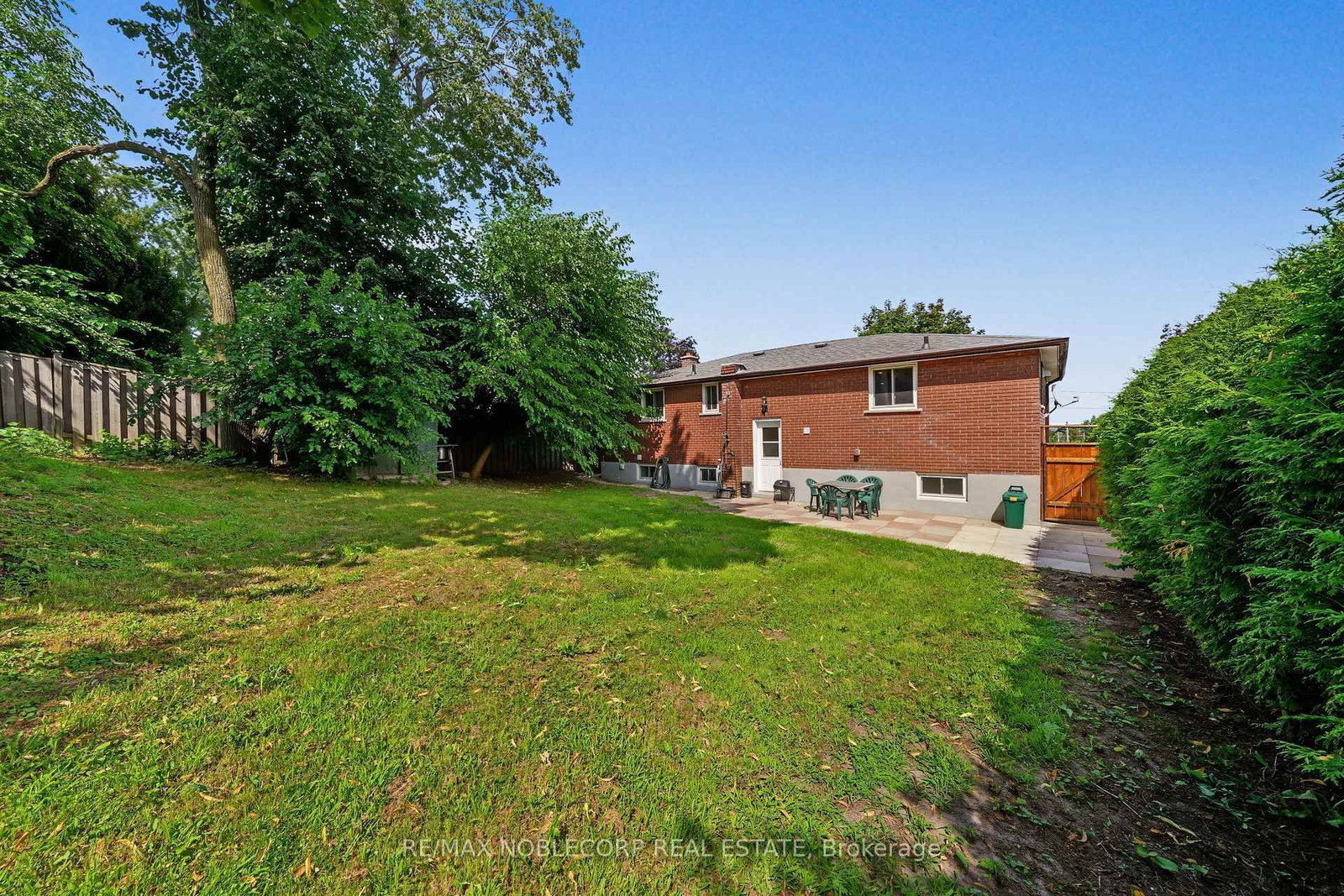 166 Collings Avenue • Bradford West Gwillimbury, ON photo 29