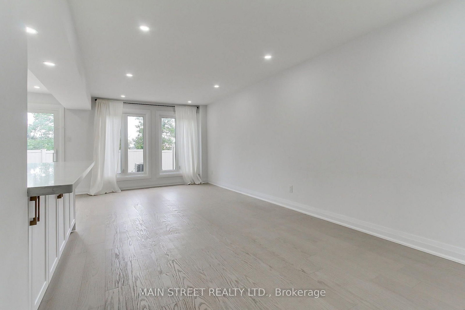 72 Alameda Circle • Vaughan, ON photo 9