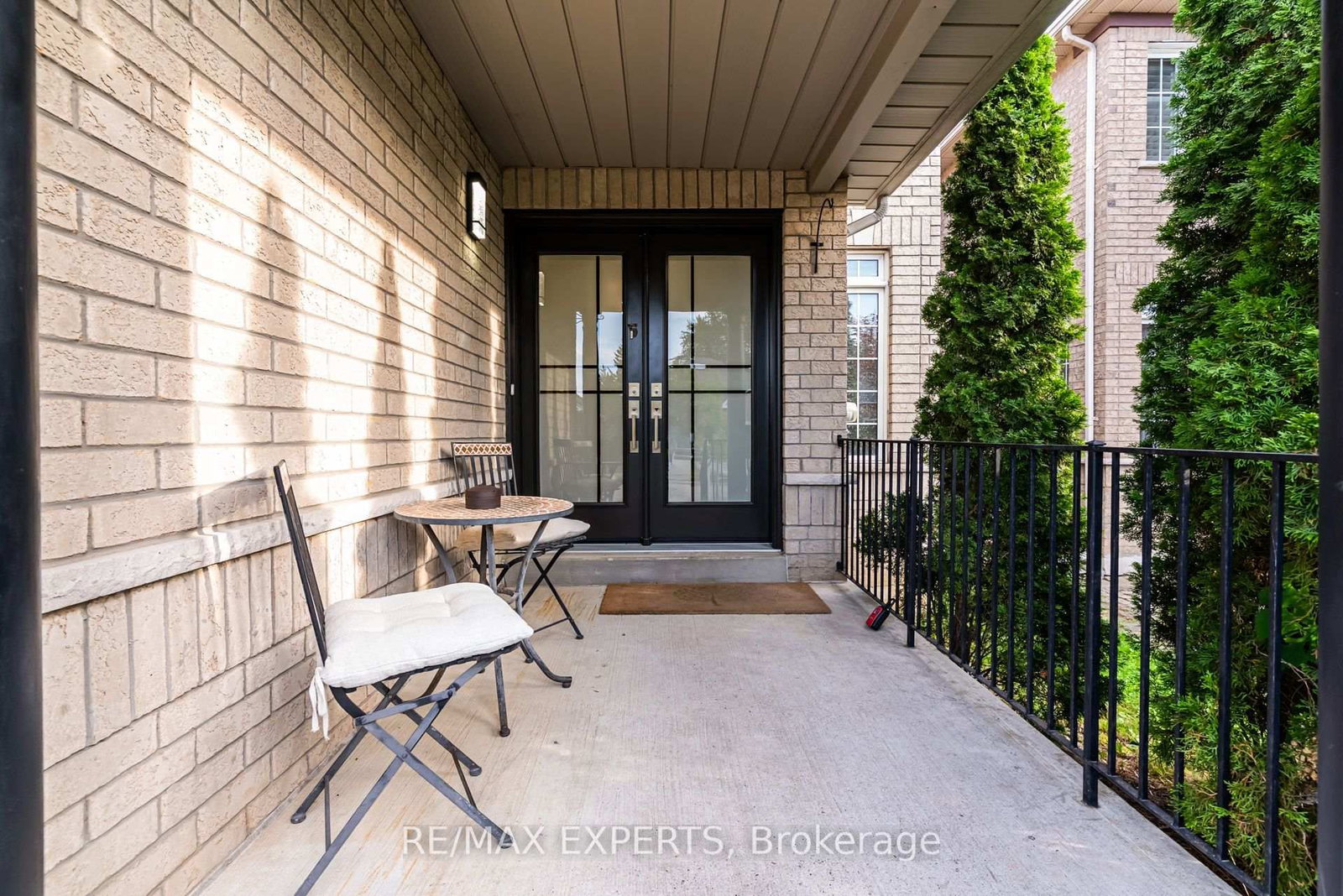 45 Naughton Drive • Richmond Hill, ON photo 2