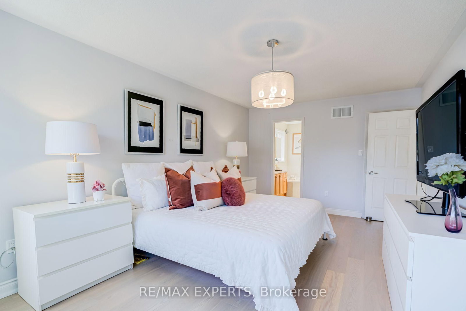 45 Naughton Drive • Richmond Hill, ON photo 20