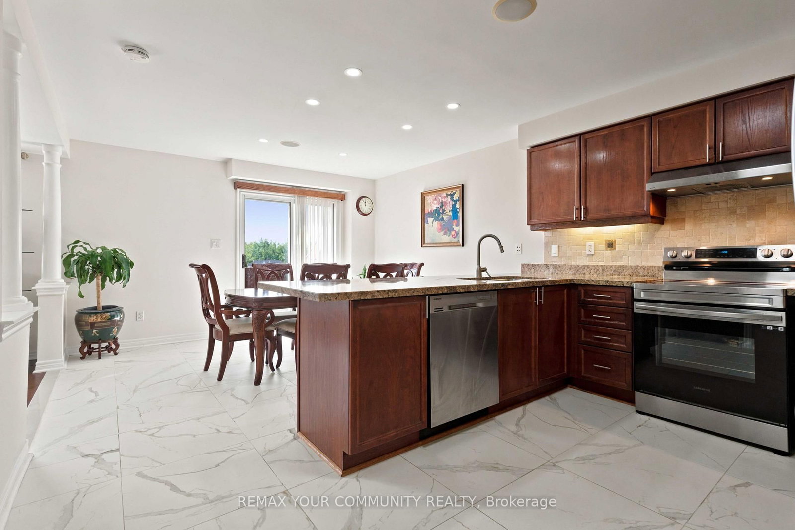 78A Kerfoot Crescent • Georgina, ON photo 9