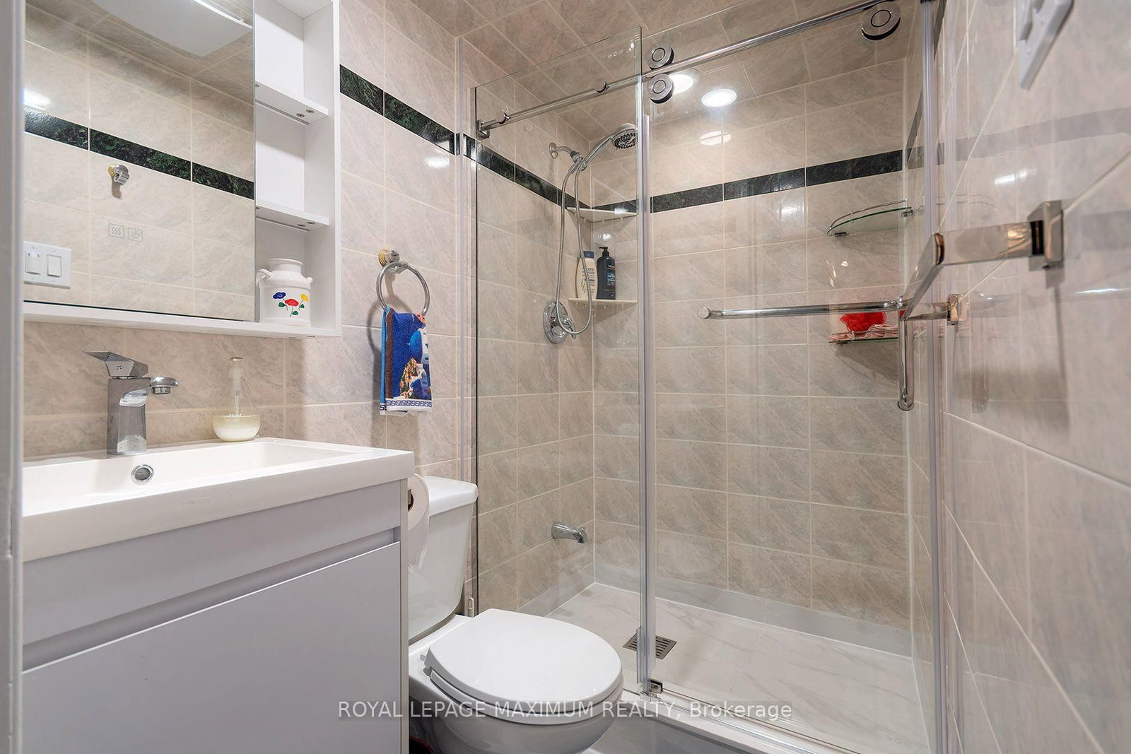 53 Aberdeen Avenue • Vaughan, ON photo 31