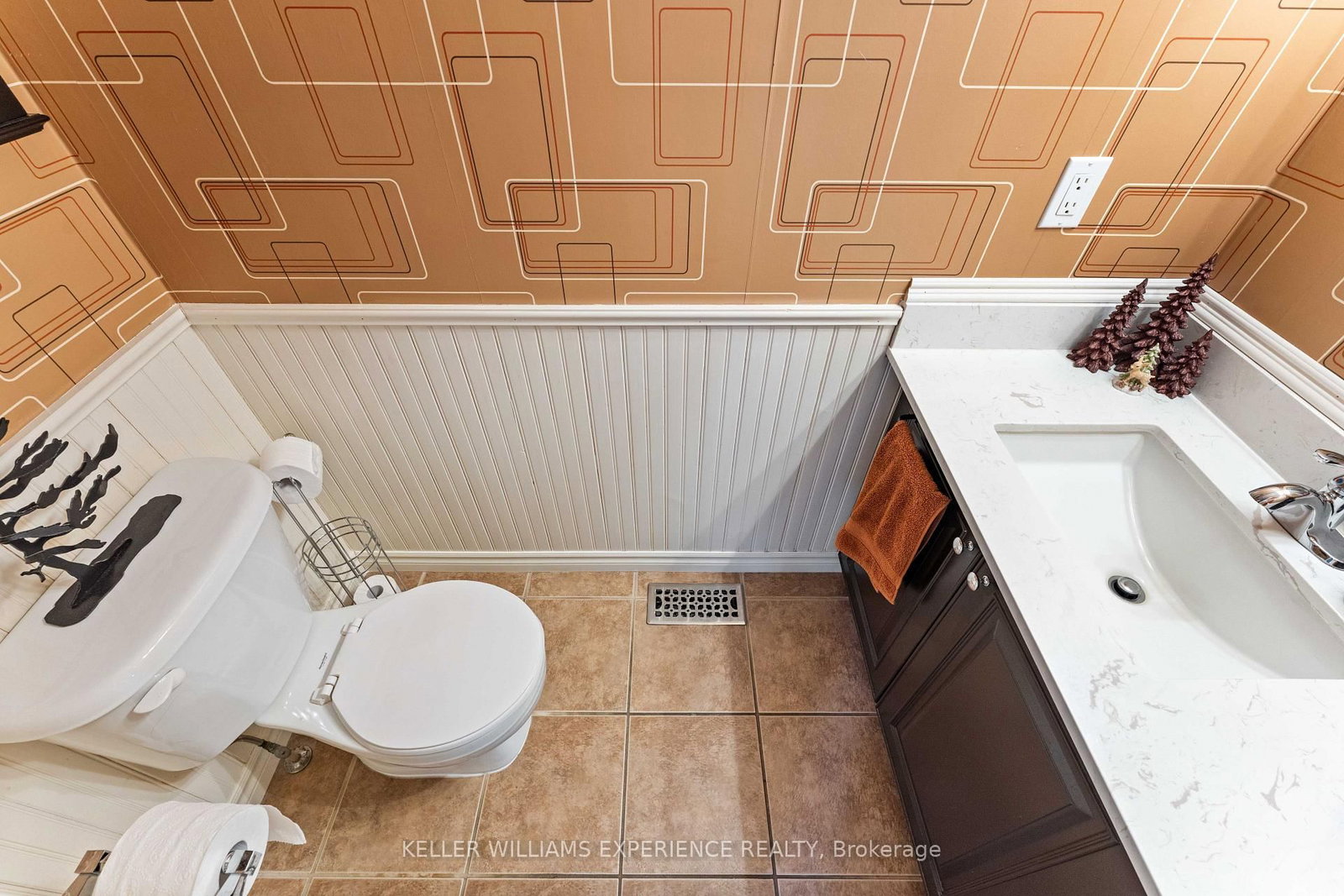 87 Armeda Clow Crescent • Essa, ON photo 13