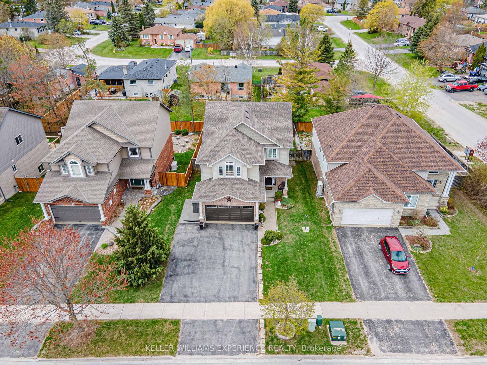 87 Armeda Clow Crescent • Essa, ON photo 5